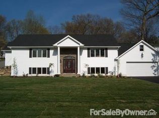 25 Ramapo Pl, Ringwood, NJ 07456