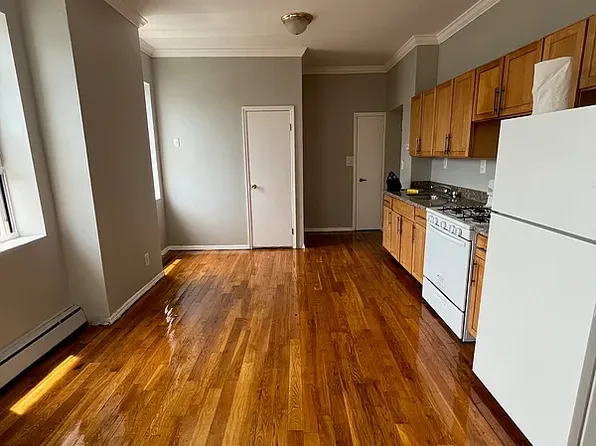 10-11 Nameoke Street image 1 of 4