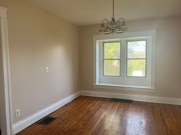 768 Flower City Park — Photo 16