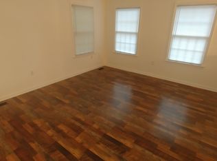 18 Osprey Ln, Falling Waters, WV 25419