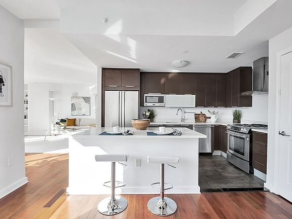 4th image of 301 W 118th St #Ph2b