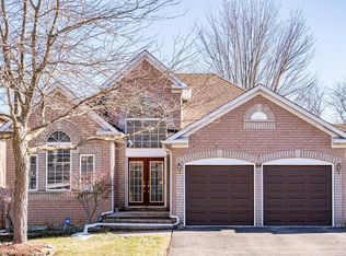 64 Winegarden Trl, Hamilton, ON L9H7M2