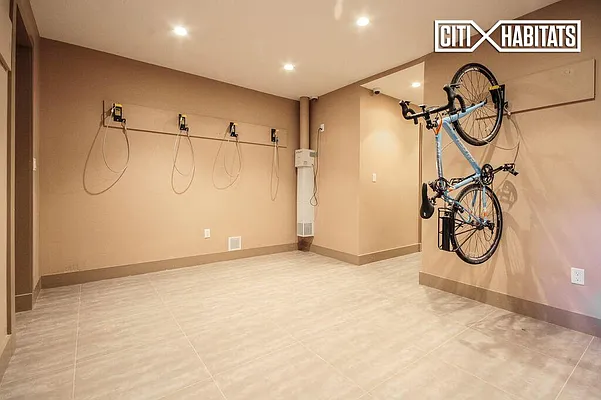 Rented by Citi Habitats | media 34