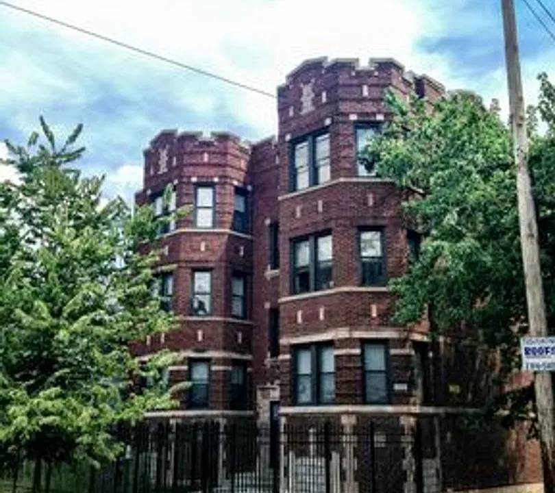 6957-59 S Eggleston 416 418 W #70