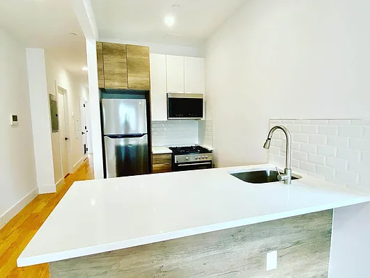 Rented by Abba Realty Associates INC | media 17