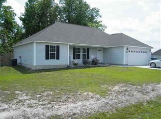 204 Deer Haven Dr, Richlands, NC 28574