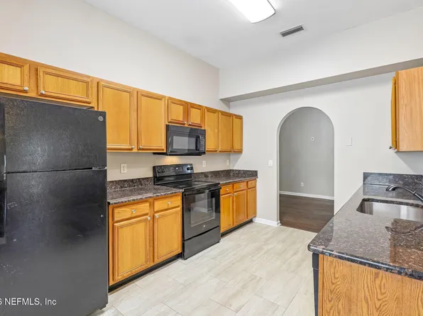 1667 HIGHLAND VIEW Court, Fleming Island, FL 32003