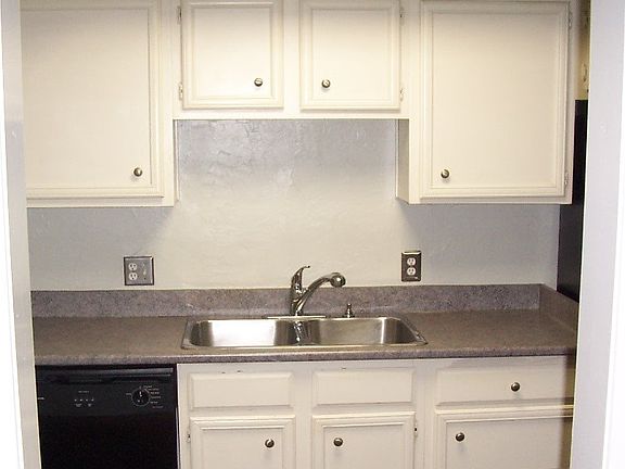 5th image of 6351 Bordeaux Ave #6351