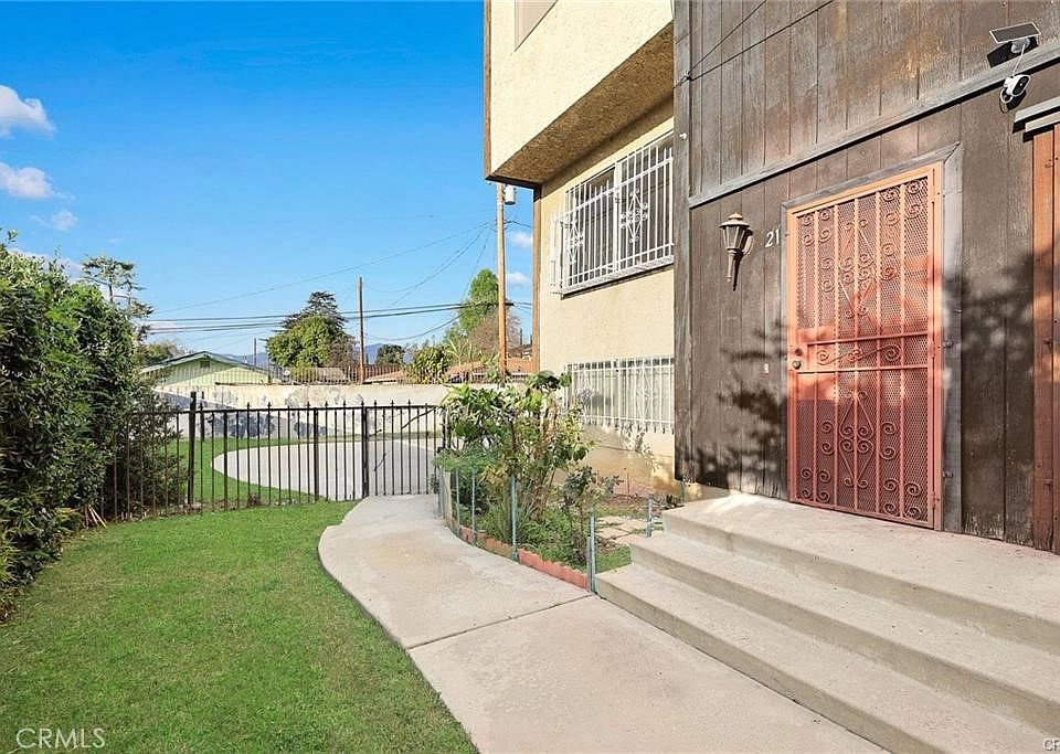1st image of 11331 Elliott Ave APT 21