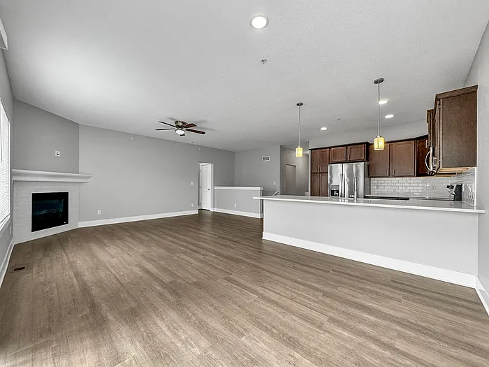 4433 Lower Beaver Rd — Photo 14