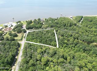 Main St, Ocean Springs, MS 39564