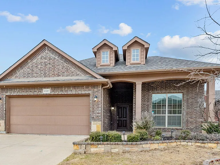 2361 Half Moon Bay Ln — Photo 1