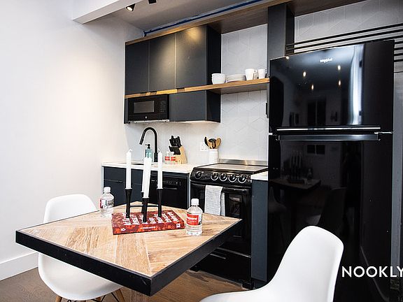 2nd image of 115 Clifton Pl #2A