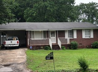 220 Quiet Circle Dr, Gray Court, SC 29645