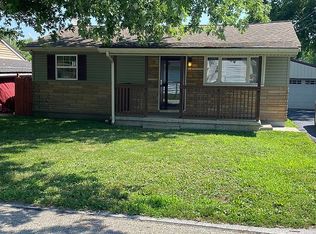 82 Union St, Sabina, OH 45169