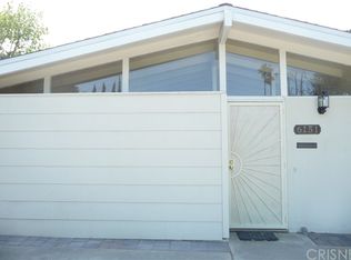 6151 Jumilla Ave, Woodland Hills, CA 91367