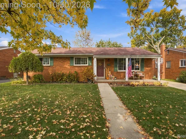 30512 Avon Pl, Westland, MI 48185