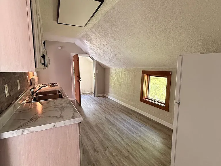 614A N Chestnut Ave — Photo 3