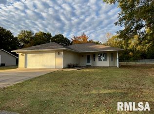 1402 Hannah Dr, Marion, IL 62959