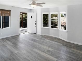 222 Roswell Ave, Long Beach, CA 90803