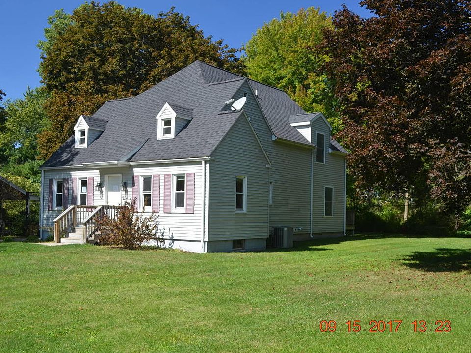 1st image of 74292 Lambert Dr