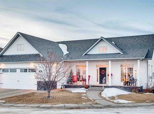 536 E 8th St NE, Three Hills, AB T0M 2A0