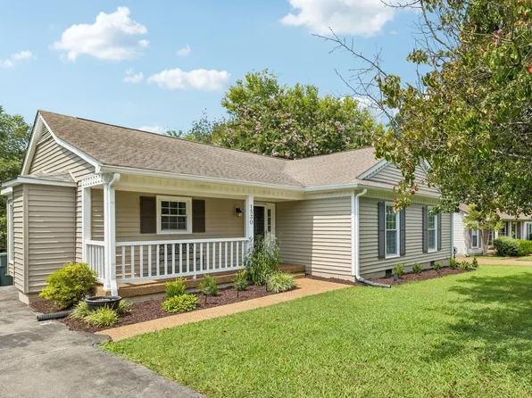 1530 Stonehill Rd, Mount Juliet, TN 37122