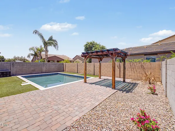 35744 N BANDOLIER Drive, San Tan Valley, AZ 85144
