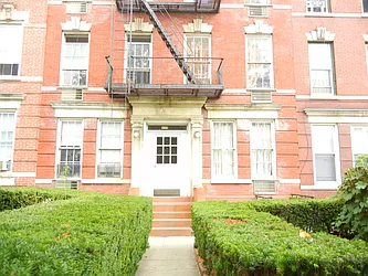 Rented by Brooklyn Heights Real Estate Inc