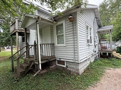 2nd image of 804 Ferry Street #1-2