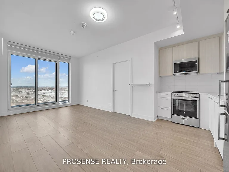 215 Veterans Dr #907 — Photo 13