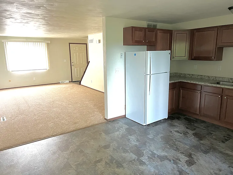 60 Soltis Dr — Photo 9