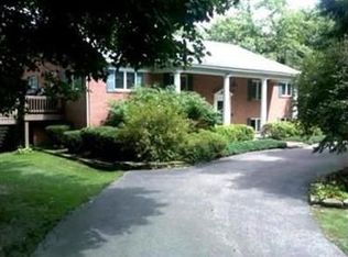 356 Crystal Lake Rd, Akron, OH 44333