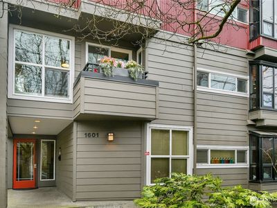 1601 E Columbia Street #201, Seattle, WA, 98122