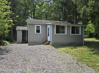 4 Circle Ave, Wapwallopen, PA 18660