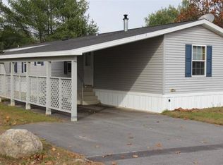 17 Autumn Ln, Lewiston, ME 04240