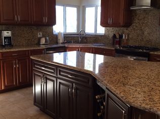 6525 Quinton Ln, Tujunga, CA 91042