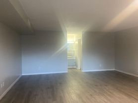 West Oaks Apartments