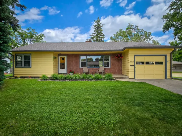 1526 Harding Ave, Ames, IA 50010