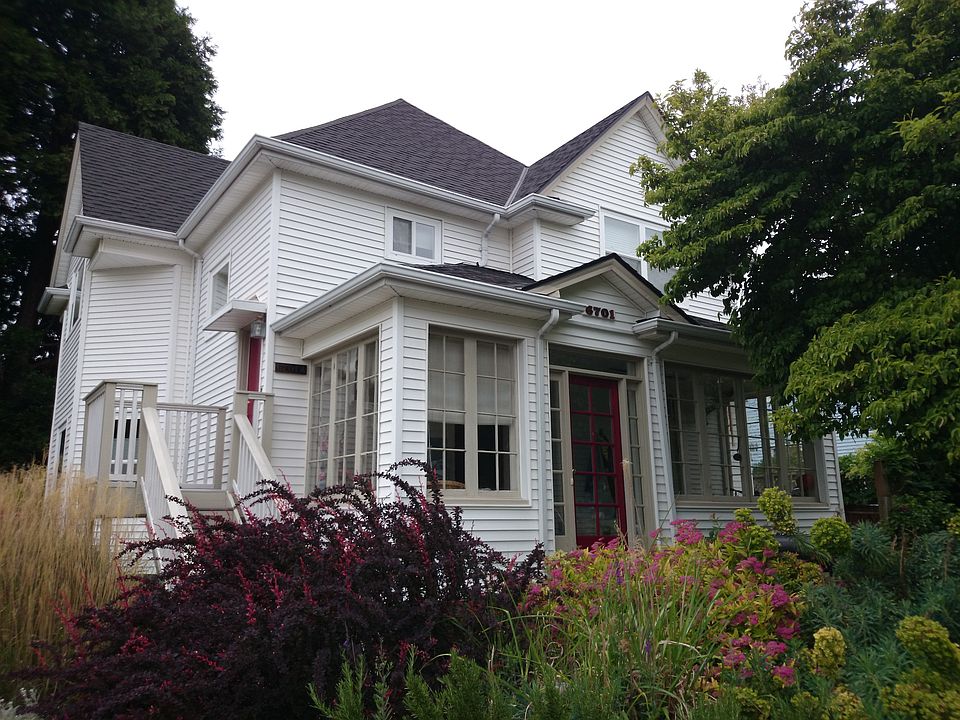 2nd image of 6701 20th Ave NW