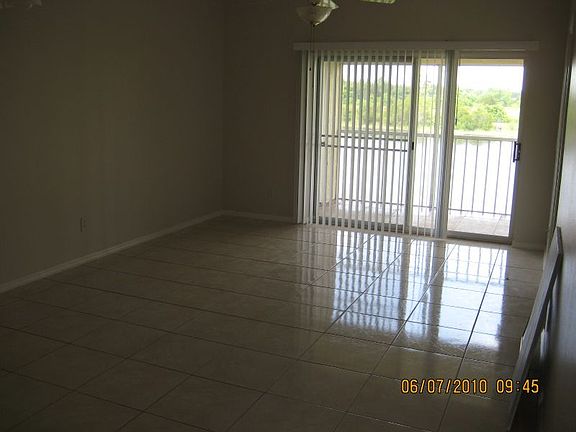 5th image of 13852 Timberbrooke Dr APT 204