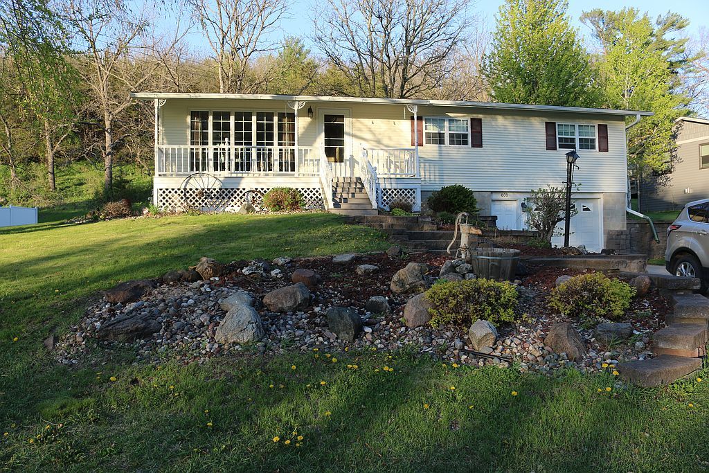 800 Auburn Ave S - Property Image