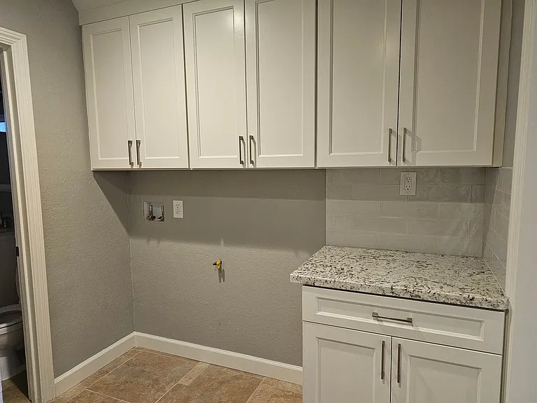 1448-1454 Carleton Dr #1448-1454 — Photo 18
