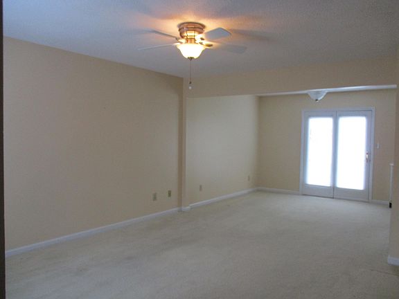 2nd image of 1725 W Laveview Dr #62