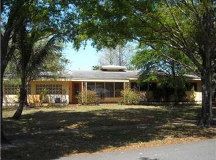 6221 SW 2nd St, Miami, FL 33144