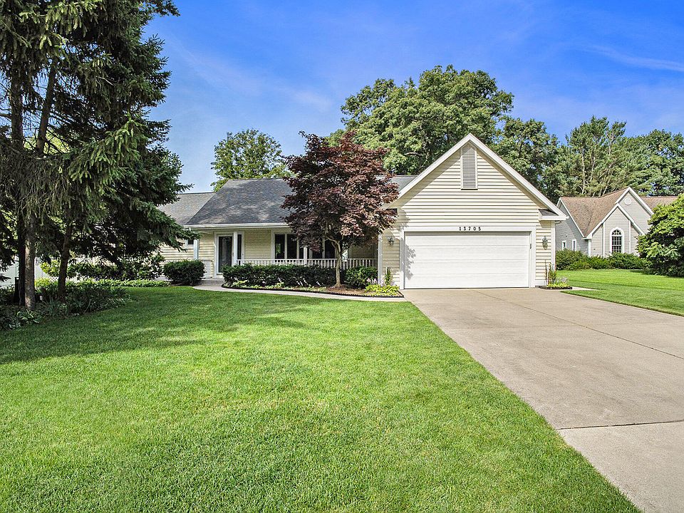 1st image of 13705 Forest Park Dr