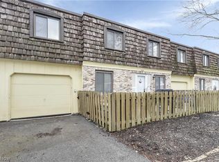 3818 Nautilus Trl, Aurora, OH 44202