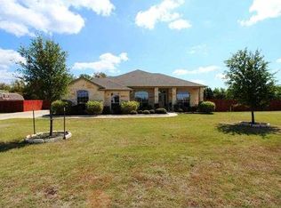 200 N Rawhide Trl, Liberty Hill, TX 78642