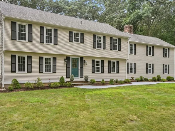 61 Janna Ct, North Kingstown, RI 02852