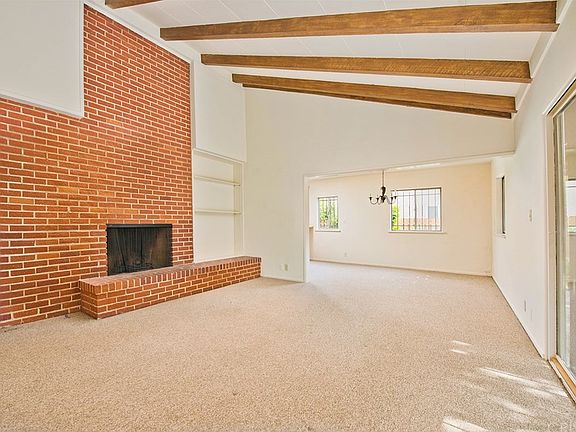 3rd image of 5850 Mammoth Ave